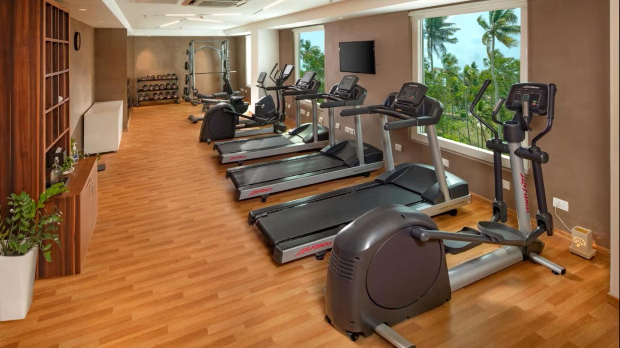 O By Tamara, Trivandrum 트리반드룸 외부 사진 The gym at the hotel